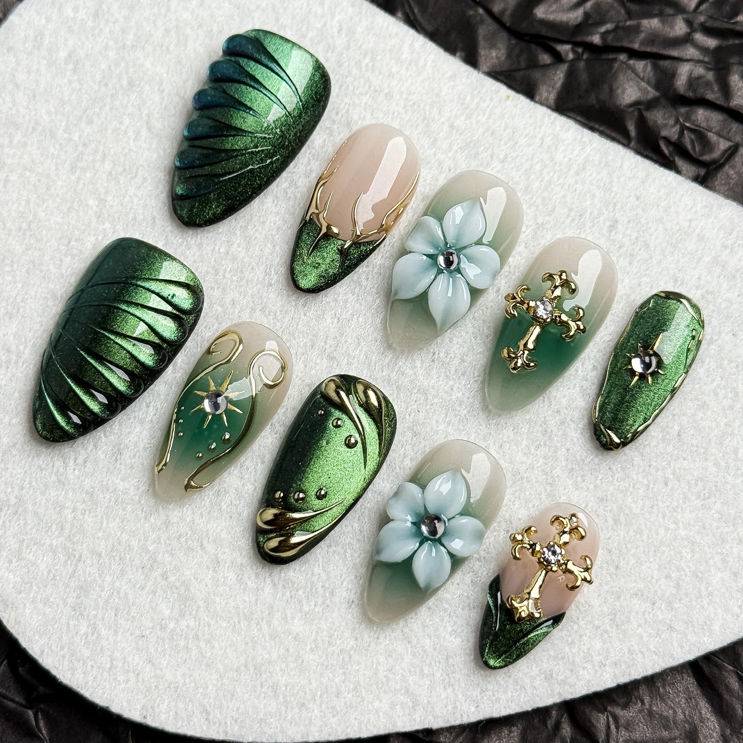 Green Leaf Fake Nails Press on Set, 10PCS with Floral Accents & Crystal Decorations, Includes Glue Tools Storage Box, Artistic Manicure Set for Special Events (green, S)