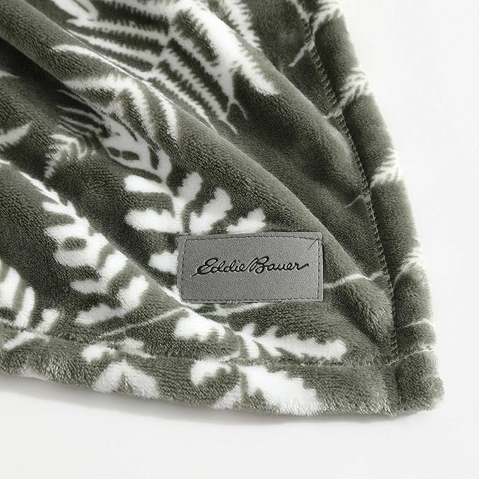 Eddie Bauer - Twin Blanket, Ultra Plush Bedding, Lightweight Home Decor for All Seasons (Fern Garden Green, Twin)