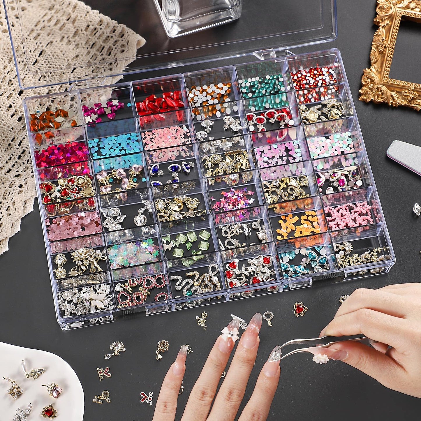 Noverlife 36 Grids Clear Plastic Jewelry Organizer Box, Nail Charm Holder Double Buckle Bead Organizer Storage Container Box, Empty Nail Box Organizer Earring Display Case Acrylic Bead Box for Women