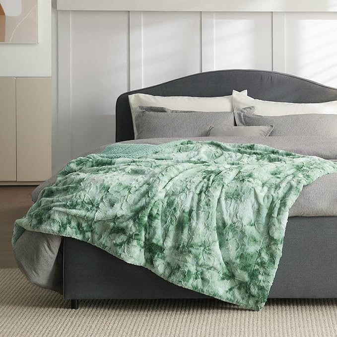 Bedsure Sherpa Blanket - Soft, Fuzzy & Fluffy Faux Fur - Warm, Cozy Throw Blanket for Couch, Sofa and Bed, Tie Dye Design, Sage Green, 50x60 Inches