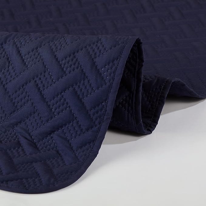 Serta ComfortSure Soft 3-Piece Full/Queen Quilt Bedding Set, Includes Bedspread/Coverlet and Pillow Shams, Bedding for All Seasons, Machine Washable, Navy