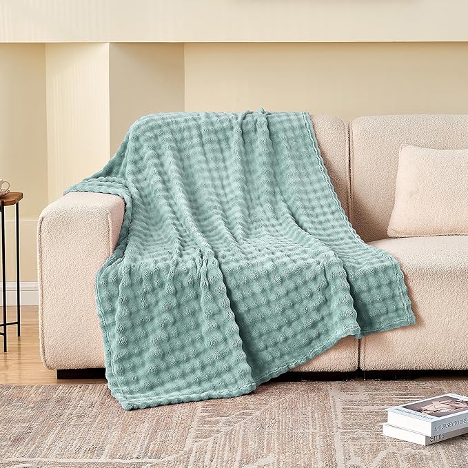 SOCHOW Sage Green Bubble Fleece Blanket for Couch, Super Soft Cozy Cute Throw Blanket for Women, Decorative Fuzzy Flannel Blanket, 50 x 60 Inches