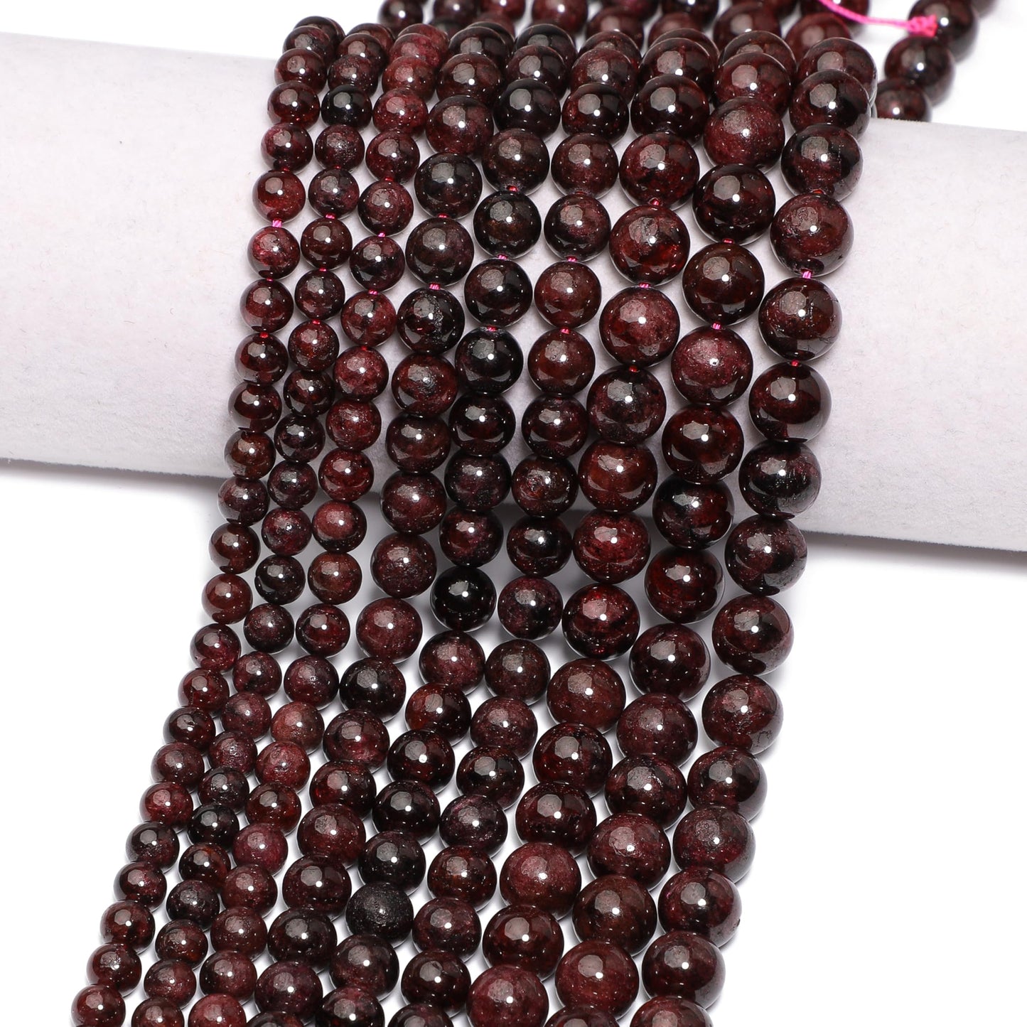 Yochus 45pcs Garnet Stone Beads，8mm Healing Power Natural Stone Round Loose Gemstone Beads for Jewelry Making Earring Necklace DIY Crafts