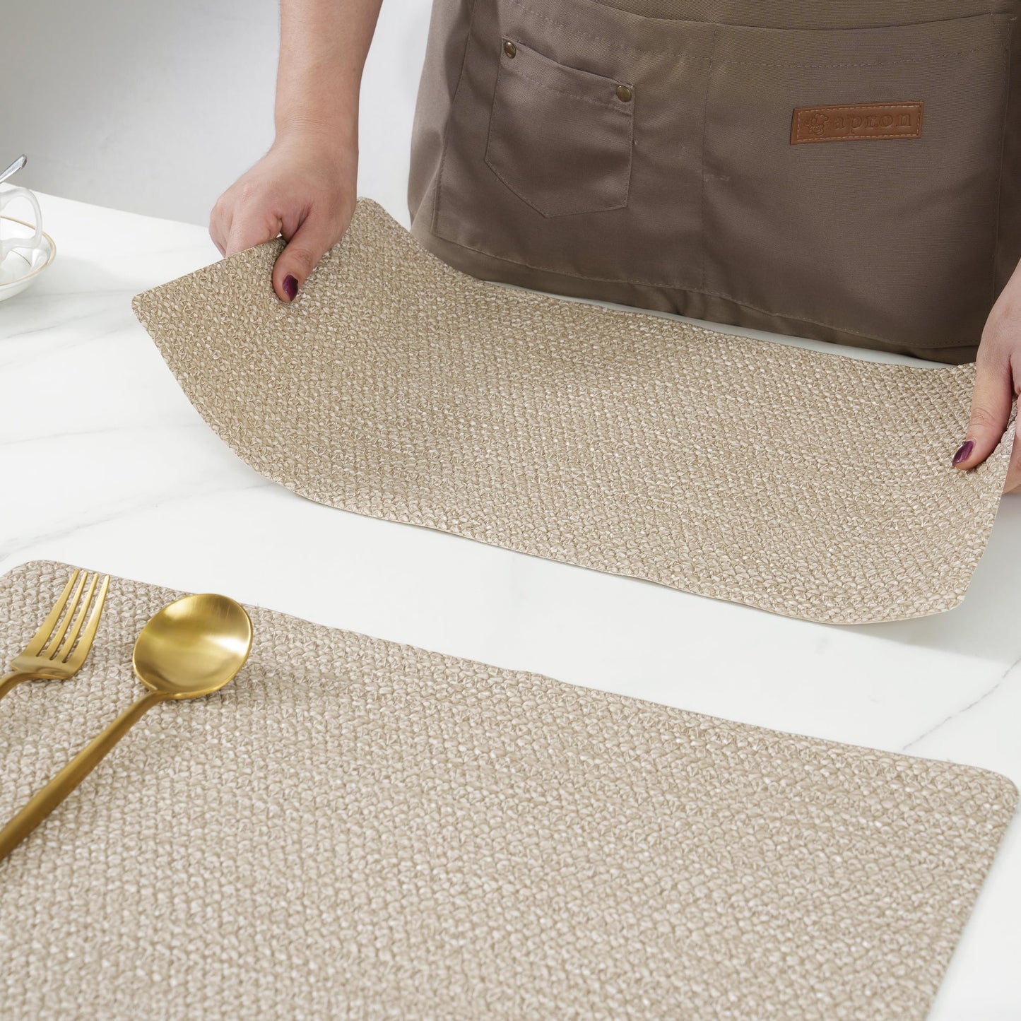 POLYTE Indoor/Outdoor Washable Woven Vinyl Table Dining Placemats, Set of 4