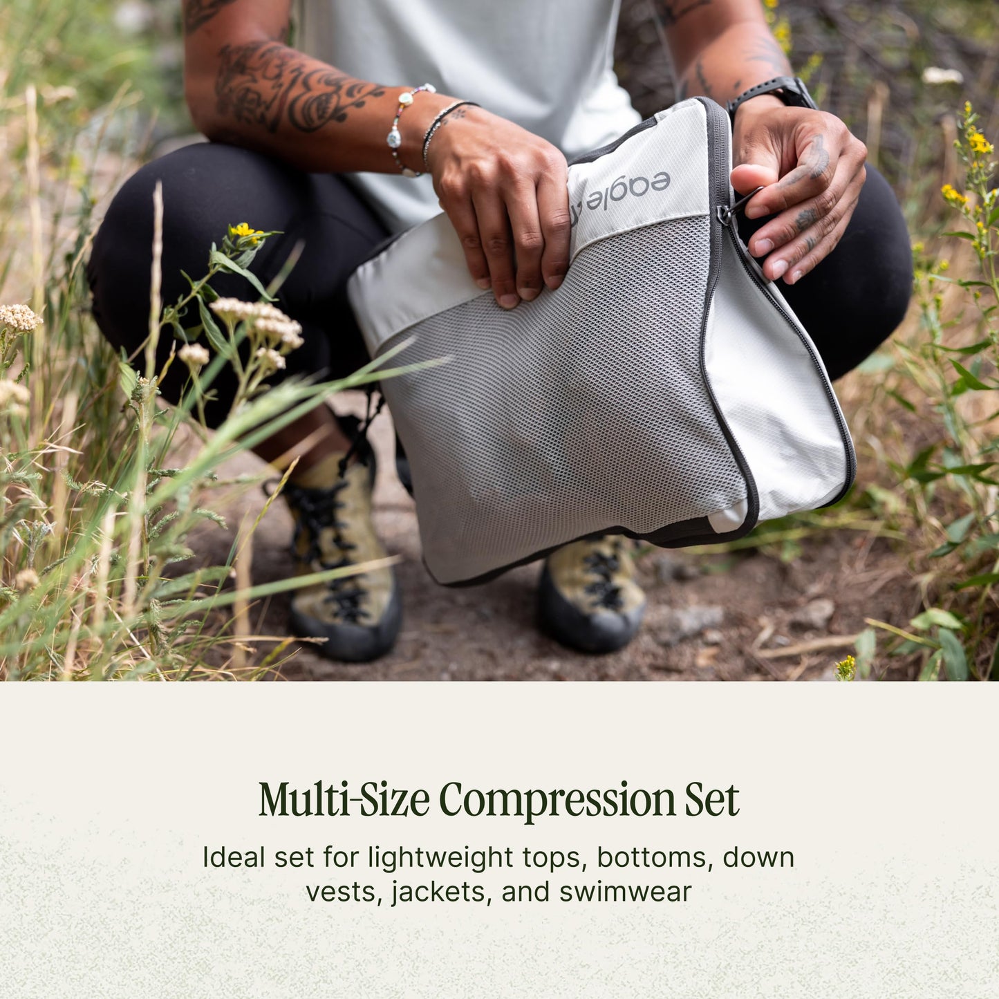 Eagle Creek Pack-It Isolate Compression - Lightweight Cube for Optimizing Luggage Space - Easy-Grab Zipper - Convenient Top Handle - Recycled Materials - Small