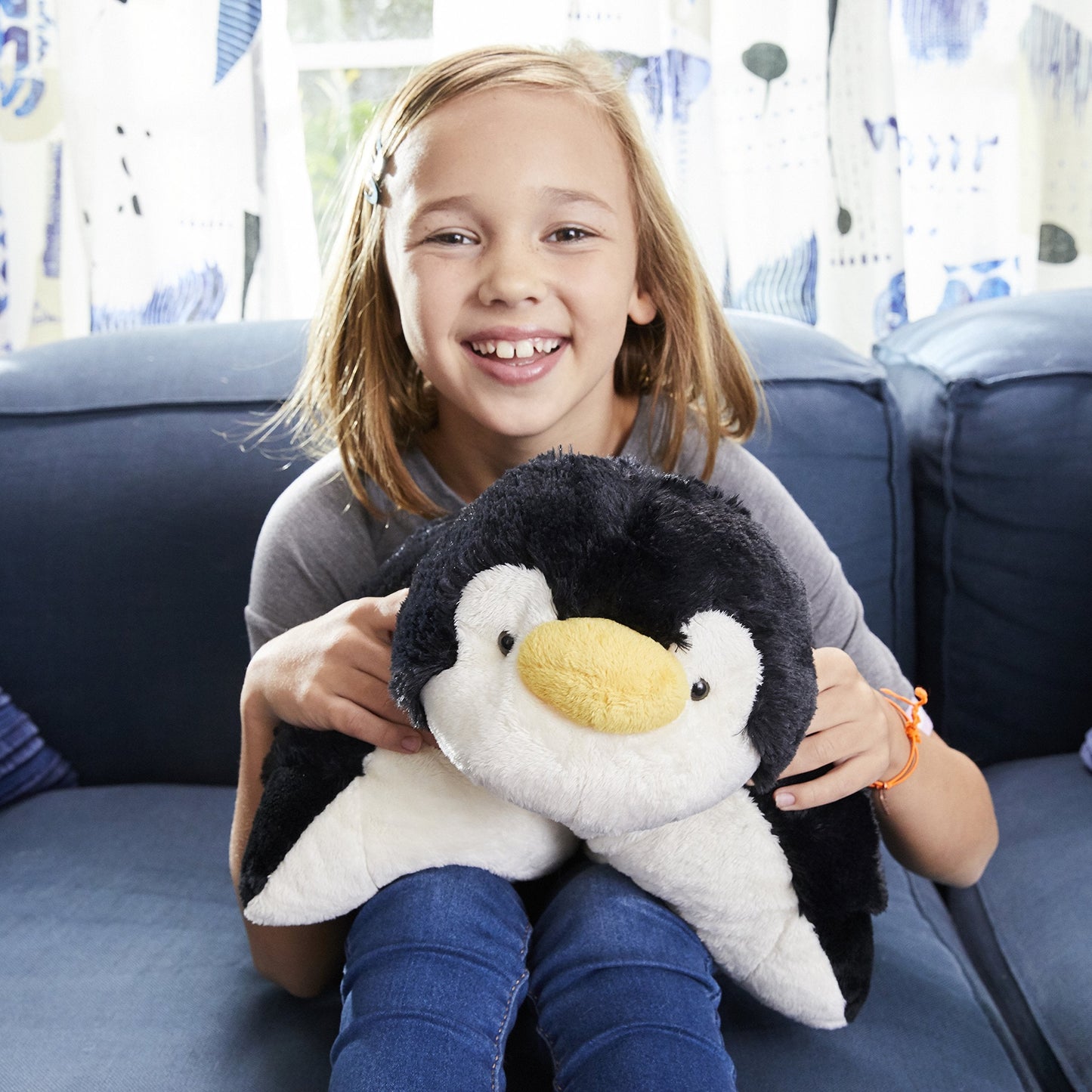 Pillow Pets Originals Stuffed Animal Plush Toy 18", Playful Penguin