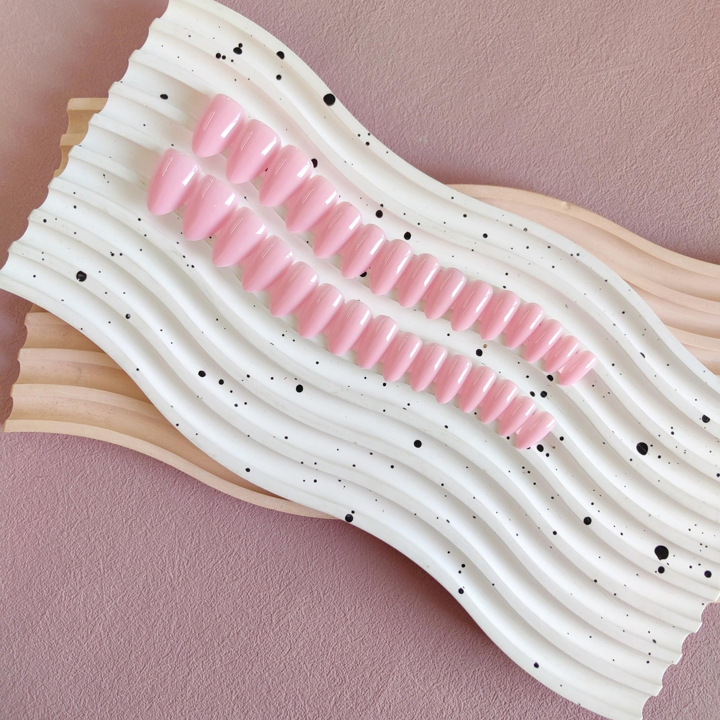 KQueenest Baby Pink Press on Nails Short Almond, 30 Pcs Spring Thick Fake Nails Short Acrylic Nails Press on Natural Fit Short Almond Nails Glue on Reusable Stick on Nails For Women