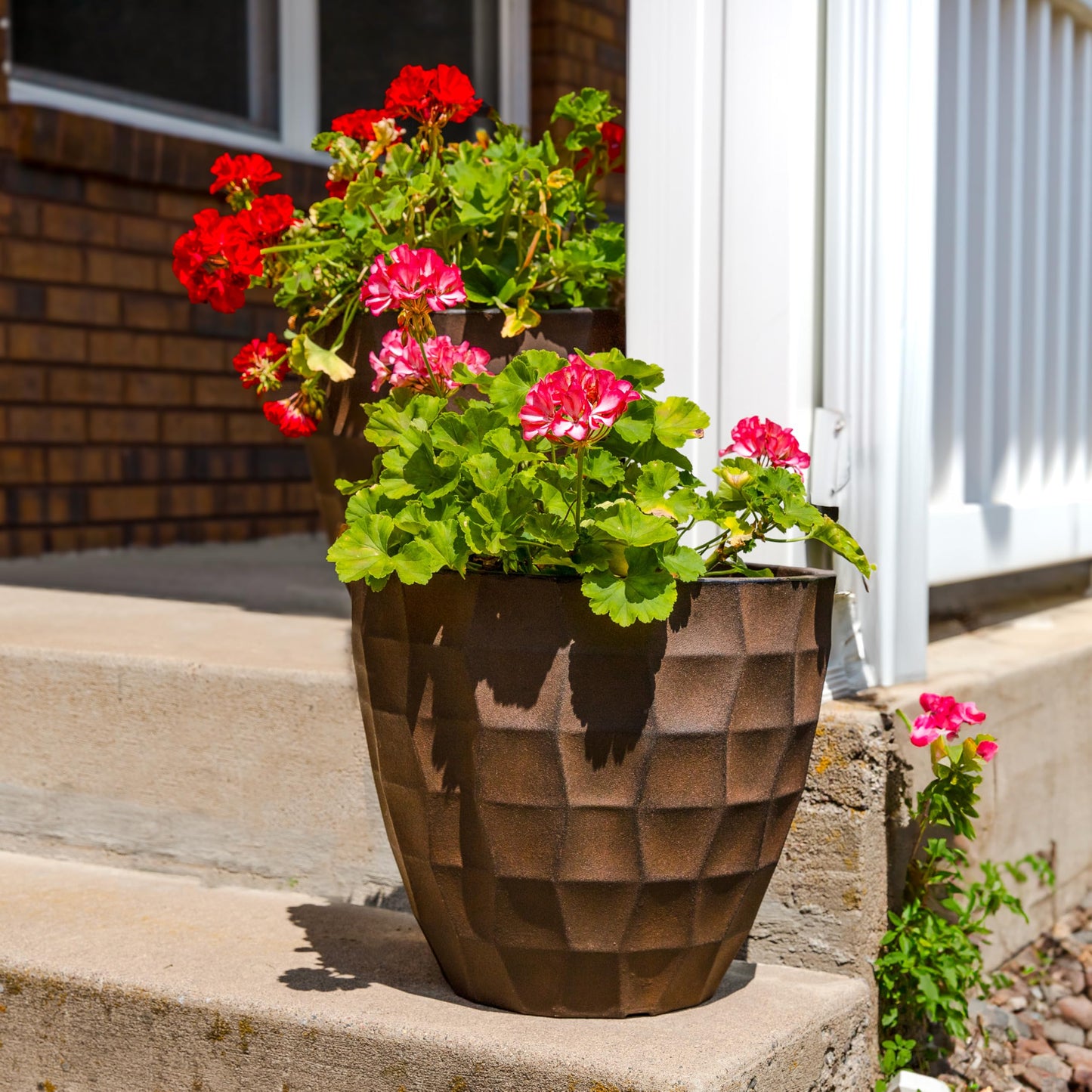 Sunnydaze Pebbled Polyresin Round Outdoor Planter - 15.75" Flower Pot for Indoor or Outdoor Use - Dark Brown