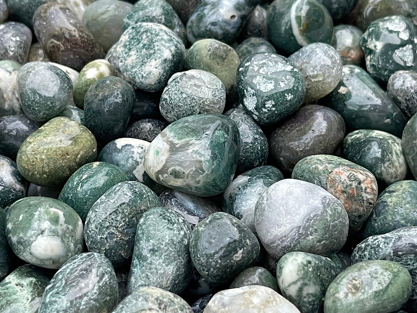 GAF TREASURES 5 Pcs Moss Agate Tumbled Stones, Polished Natural Moss Agate Gemstone, Moss Agate Healing Crystals (Moss Agate)