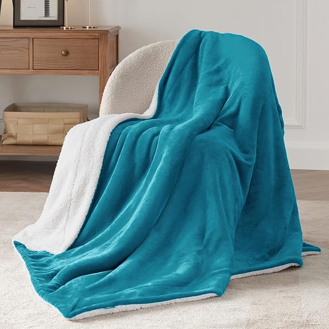 Bedsure Sherpa Fleece Throw Blanket Twin Size for Couch - Thick and Warm, Soft Fuzzy Plush Twin Blanket for Winter, Teal, 60x80 Inches