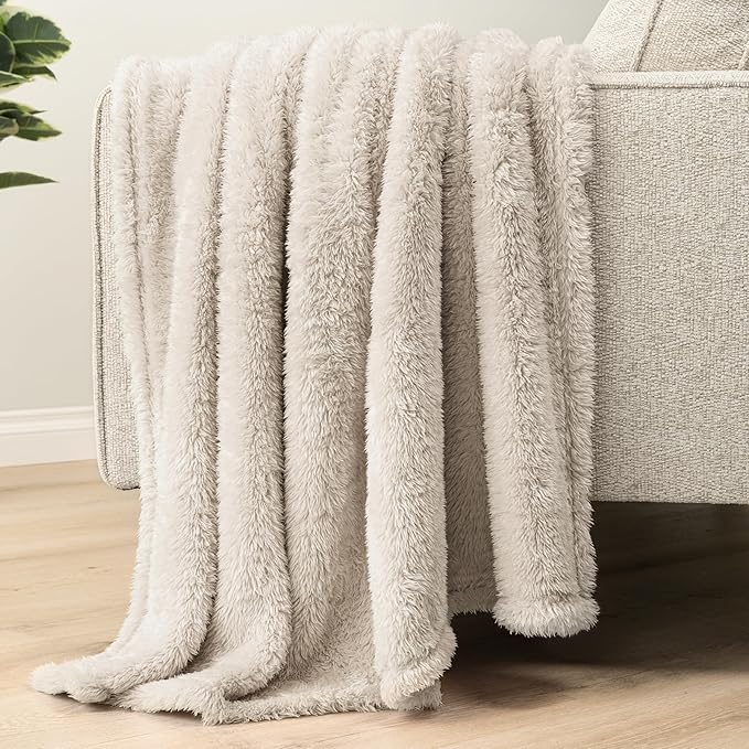 PAVILIA Sherpa Bed Blanket Queen Size, Cream Beige Plush Soft Cozy Blanket for Bed, Fluffy Lightweight Microfiber, Fuzzy All Season Blanket, 90x90 Queen