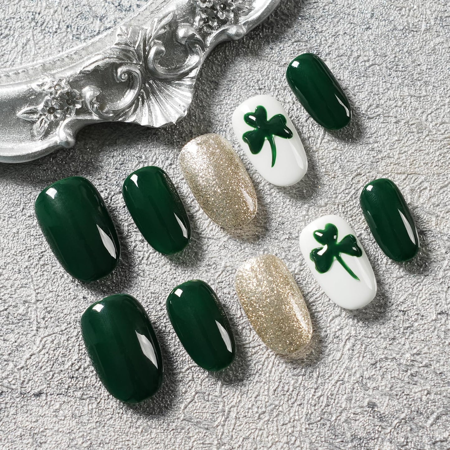 Tesytto Short Oval Press On Nails, Deep Green Silver Glitter Hand-Painted Clover, Reusable Full Cover Acrylic Nail Art (Size M)