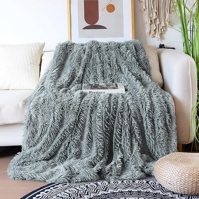 Tuddrom Decorative Extra Soft Faux Fur Blanket Twin Size 70"x78",Solid Reversible Fuzzy Fluffy Cozy Plush Fleece Comfy Microfiber Fur Blanket for Couch Sofa Bed,Gray Blue