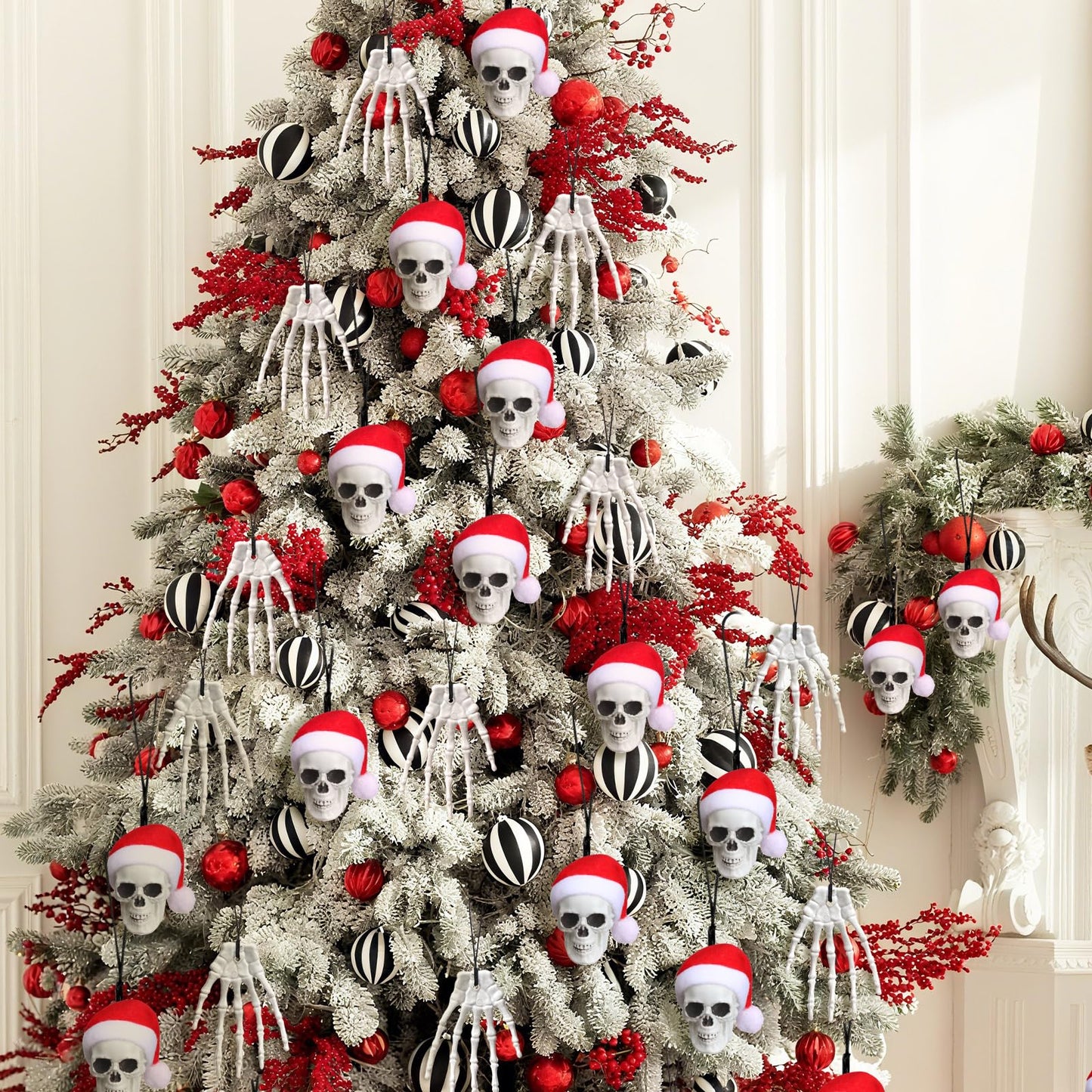 Soulchen 24 Pcs Christmas Gothic Decorations Skull Tree Hanging Ornament with Santa Hat Halloween Skulls Head and Hand Small Skeleton Decoration Spooky Christmas Hanging Ornament for Party Supply