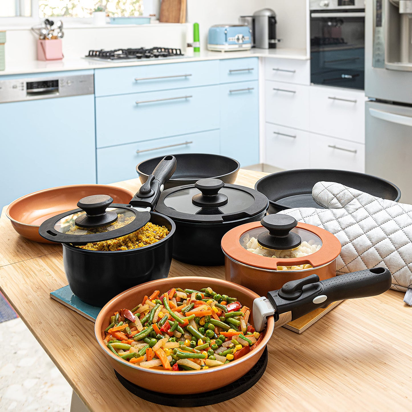 Moss & Stone 10pcs Nonstick Cookware Pans with Removable Handles, Space Saving Pots and Pans with Removable Handles, RV Pots and Pans Set for Camping, Oven and Induction Ready
