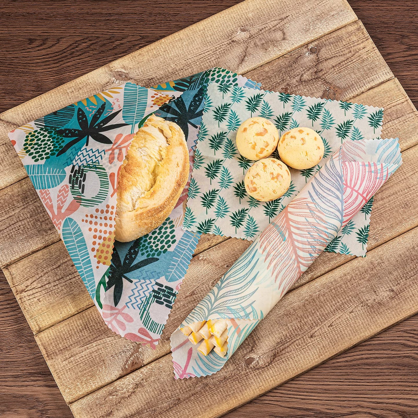 Akeeko Reusable Beeswax Food Wraps - Assorted 9 Packs, Reusable, Plastic-Free Food Storage, 5 Small, 2 Medium, 1 Large Wraps, 1 Extra Large with Tropical Leave Pattern