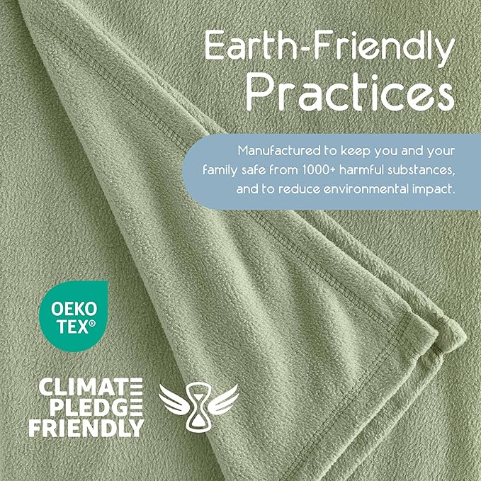 Full/Queen Size Microfleece Blanket | Fleece Bed Blanket | All-Season Comfort| Supersoft Lightweight Throw Blanket | Plush Throw Blanket for Bed Couch or Sofa | Travel Blanket | Pet-Friendly | Green