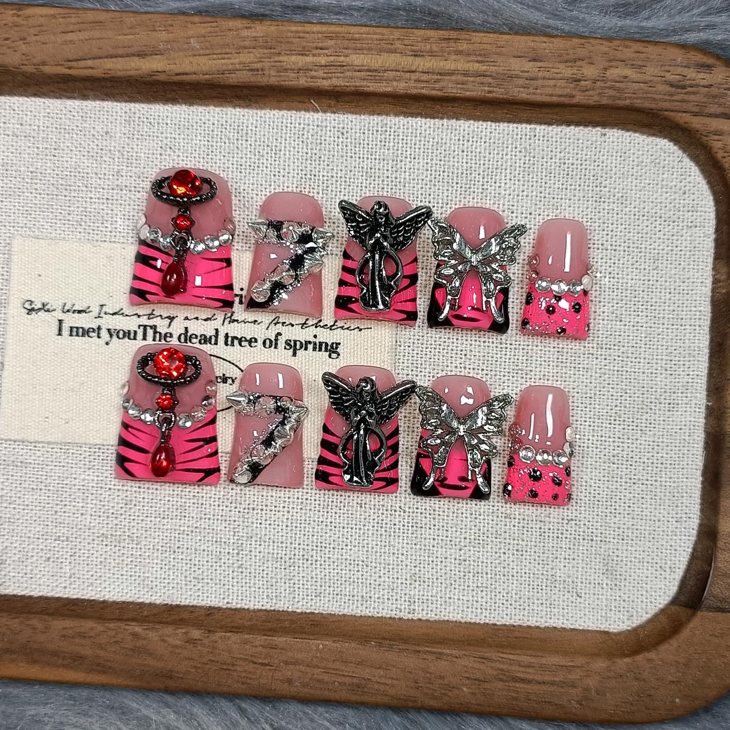 TENPAL 10Pcs Handmade Gothic Press-On Nails with Duck Shape,Glossy Zebra French Short Tips Duck Fake Nails,3D Metal Butterfly & Rivet Designs Glue on Nails,Edgy Glam Reusable Coffin Duckbill Nails(M)
