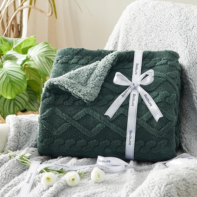 Bedsure Sherpa King Size Blanket for Bed- GentleSoft Fleece Fluffy & Cozy Cable Jacquard Tufted for Women Gift, Thick and Warm Blankets for Winter, Dark Green, 108x90 Inches