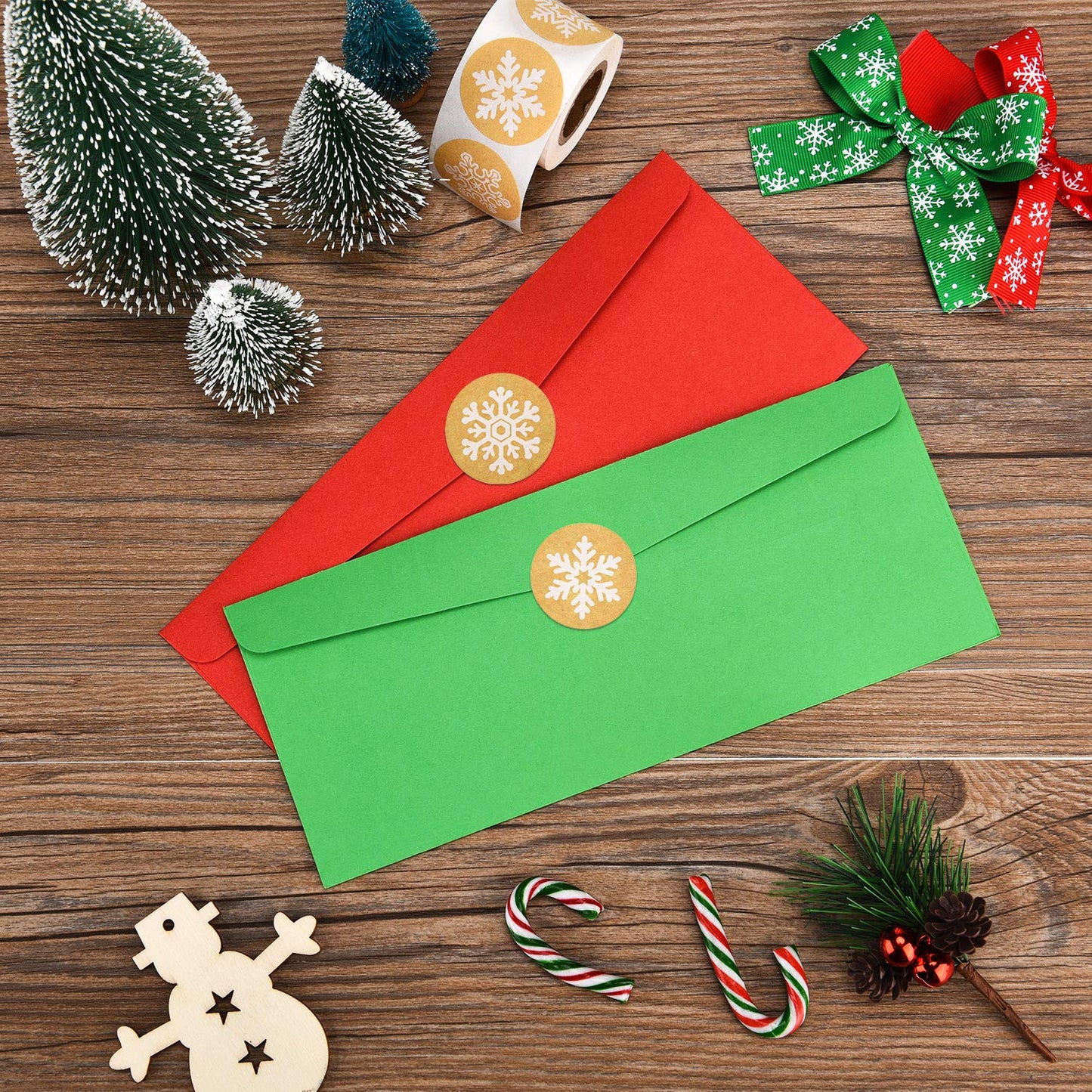 100 Pieces Number 10 Envelopes Gift Card Envelopes with 200 Pieces Christmas Kraft Snowflake Stickers Valentine's Day Stickers for Festive Letters Holiday Mail Gift Supplies (Classic Style)