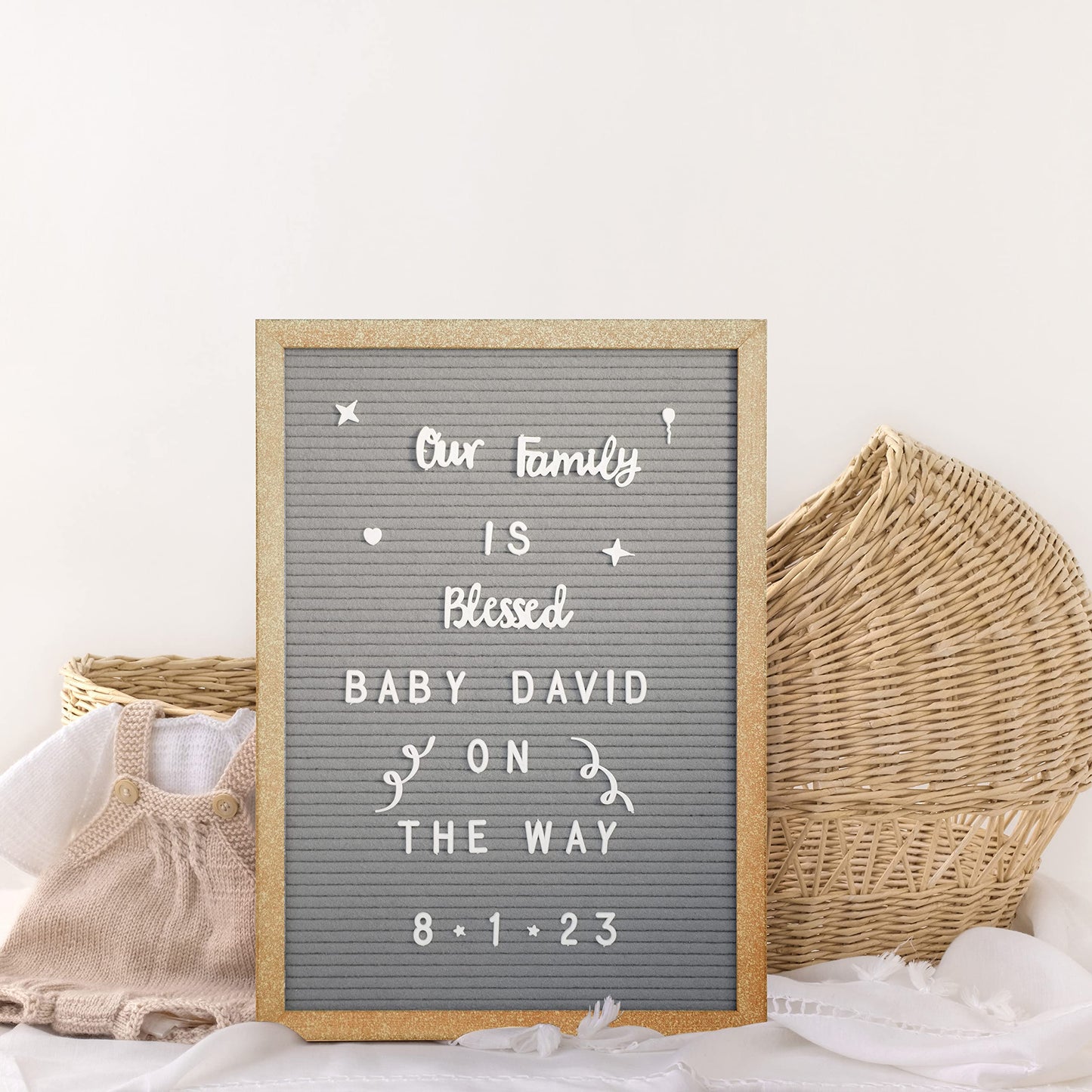HBCY Creations 12"x17" Felt Letter Board - Solid Wood Frame - Weathered Wood - Gray Felt - 389 PP Letters Including Numbers, Symbols, Icons - Canvas Carrying Case