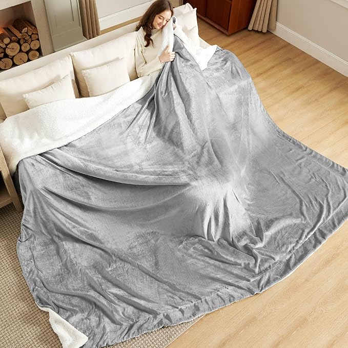Bedsure Sherpa Fleece Oversized Cal King Blankets for Bed - Thick and Warm, Soft Fuzzy Plush Large Blanket for Winter, Light Grey, 112x98 Inches