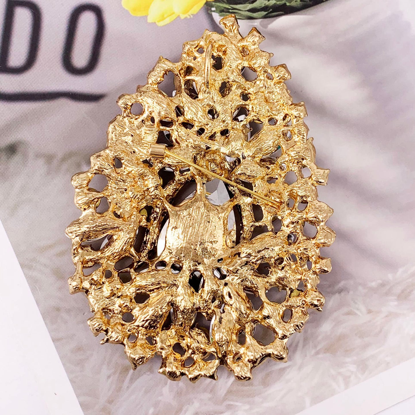 SELOVO Huge Big Large Flower Statement Brooches and Pins Scarf Decoration Gold Tone (Brown)