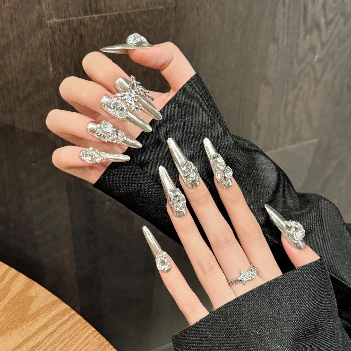 Handmade Press on Nails Stiletto Full Diamond Butterfly Metal Decoration on Long Pointed Magic Mirror Silver Sweet and Cool Retro Handmade Stiletto Press on Nails 3D Luxury Press on Nails（M）