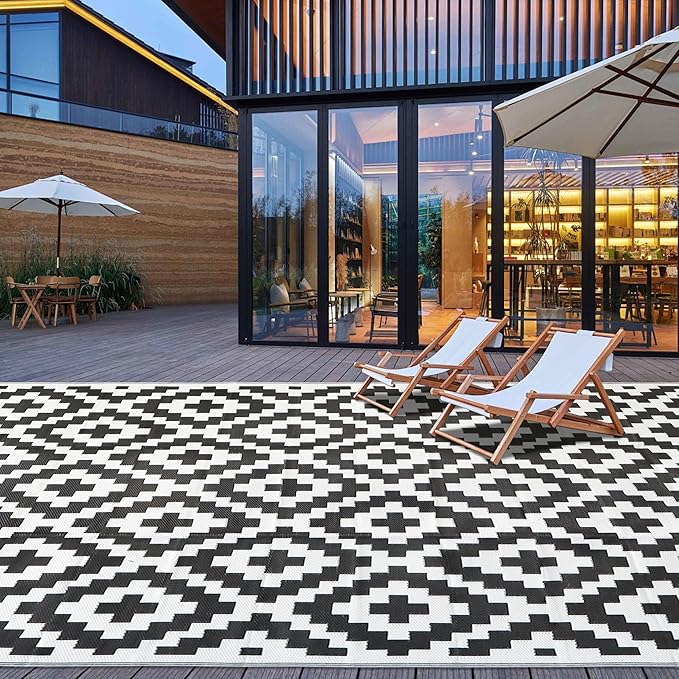 SAND MINE Waterproof Outdoor Rug 9x18 ft, Plastic Straw Rug, Modern Area Rug, Large Floor Mat, RV, Patio, Backyard, Deck, Picnic, Beach, Trailer, Camping (9' x 18', Black & White Lattice)