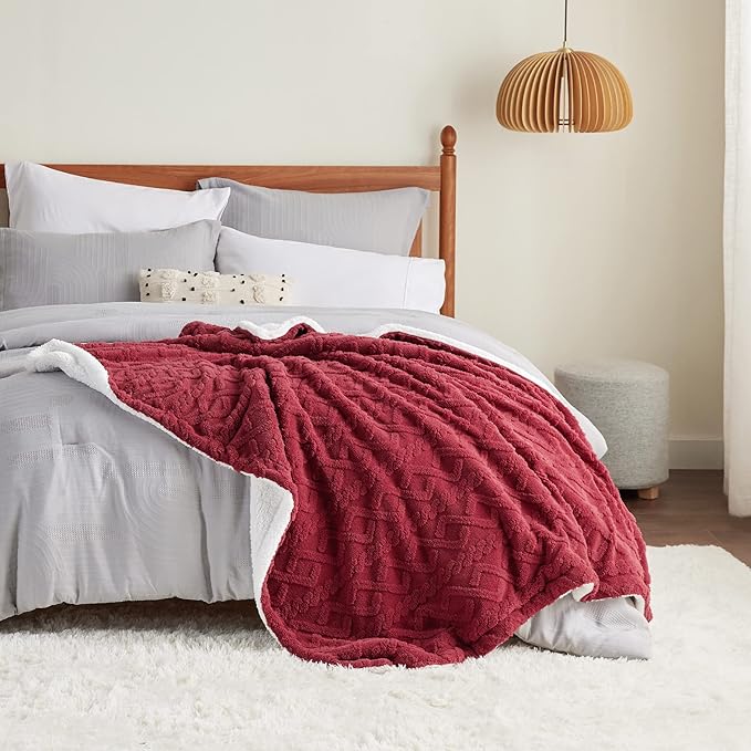 Bedsure Sherpa Fleece Blanket Twin Size for Bed - GentleSoft Fluffy & Cozy Cable Jacquard Tufted for Women Gift, Thick and Warm Blankets for Winter, Red, 60x80 Inches
