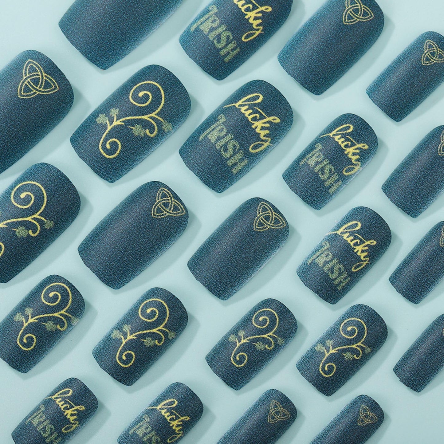 QQPPOLIU Green Press on Nails Square Medium Fake Nails with Design False Nails for Holiday 24Pcs