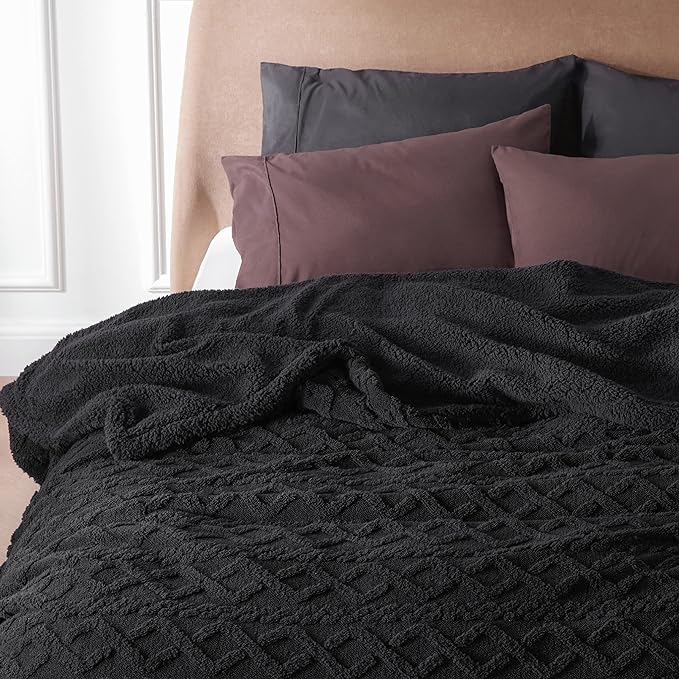 Bedsure Sherpa Fleece Blanket Twin Size for Bed - GentleSoft Fluffy & Cozy Cable Jacquard Tufted for Women Gift, Thick and Warm Blankets for Winter, Black, 60x80 Inches
