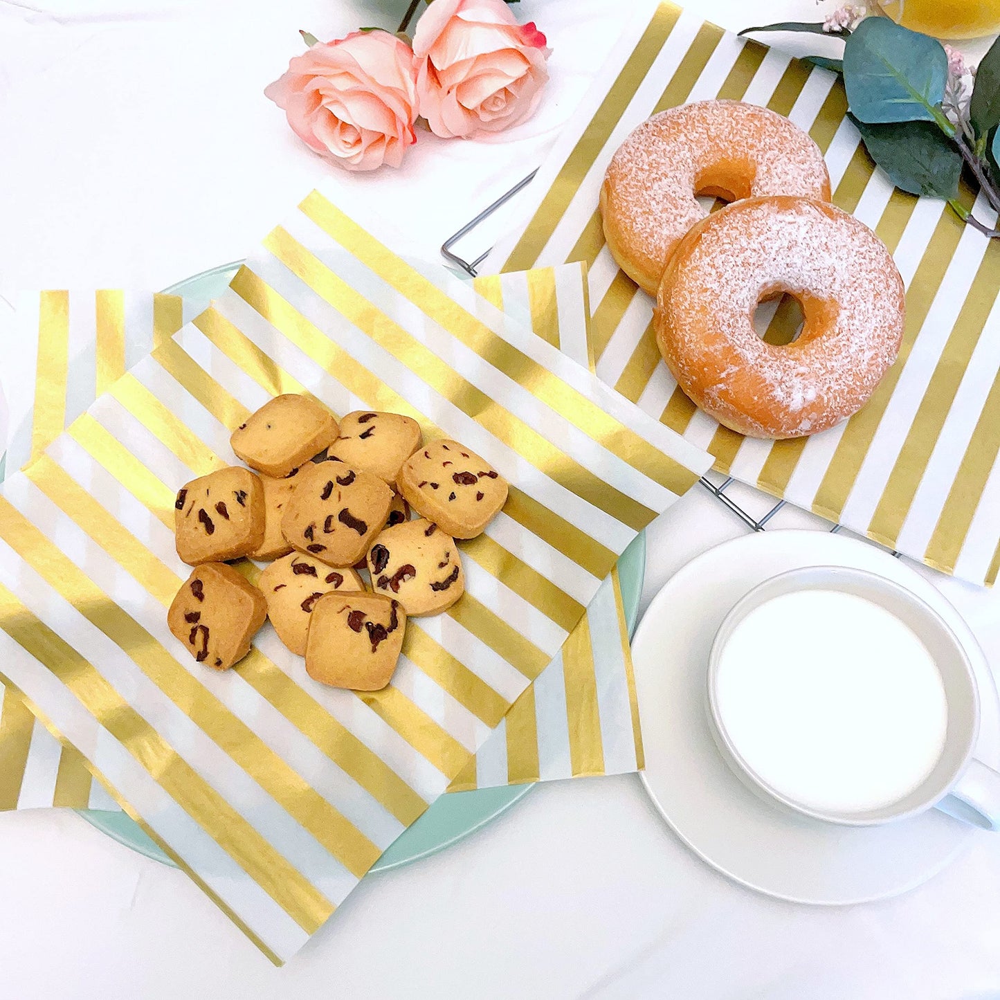 Suiwen 150 Gold and White Striped Wax Sheets - Greaseproof, Waterproof Hamburger Paper Liners for Food Basket