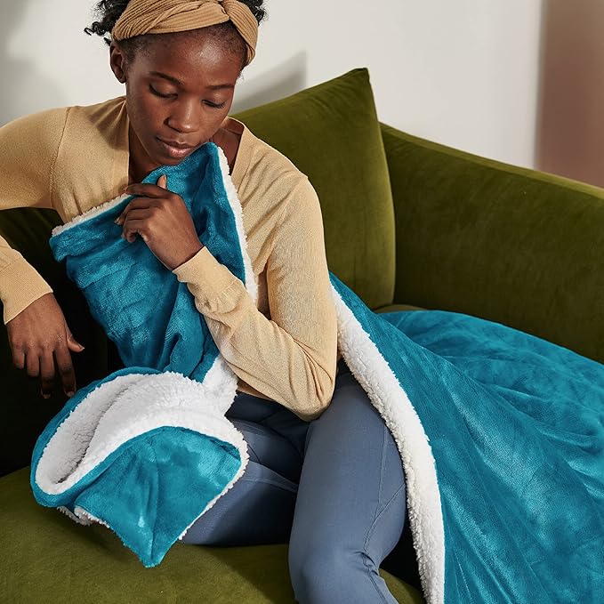 Bedsure Sherpa Fleece Blankets King Size for Bed - Thick and Warm, Soft Fuzzy Plush King Blanket for Winter, Teal, 108x90 Inches