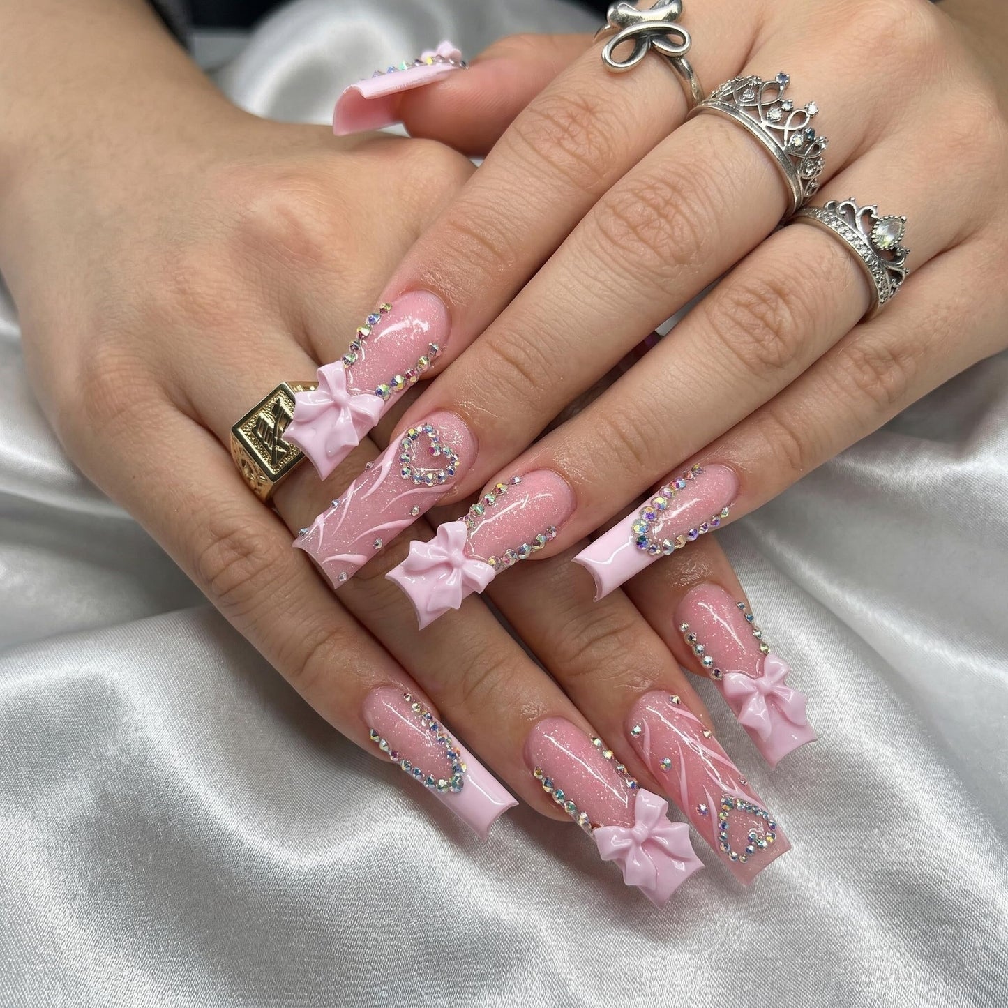 Long Press on Nails Square Fake Nails Pink Artificial Nail Seeneey Rhinestones Love Designs Bow Cute Stick on Nail for Women 24pcs