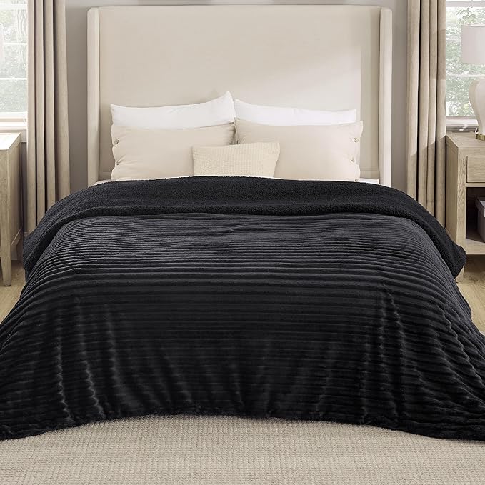 Bedsure Sherpa Blanket King Size for Bed - Super Soft, Cozy Fleece Thick Warm Blanket for Winter, GentleSoft Home Room Decor, Black, 108x90 Inches