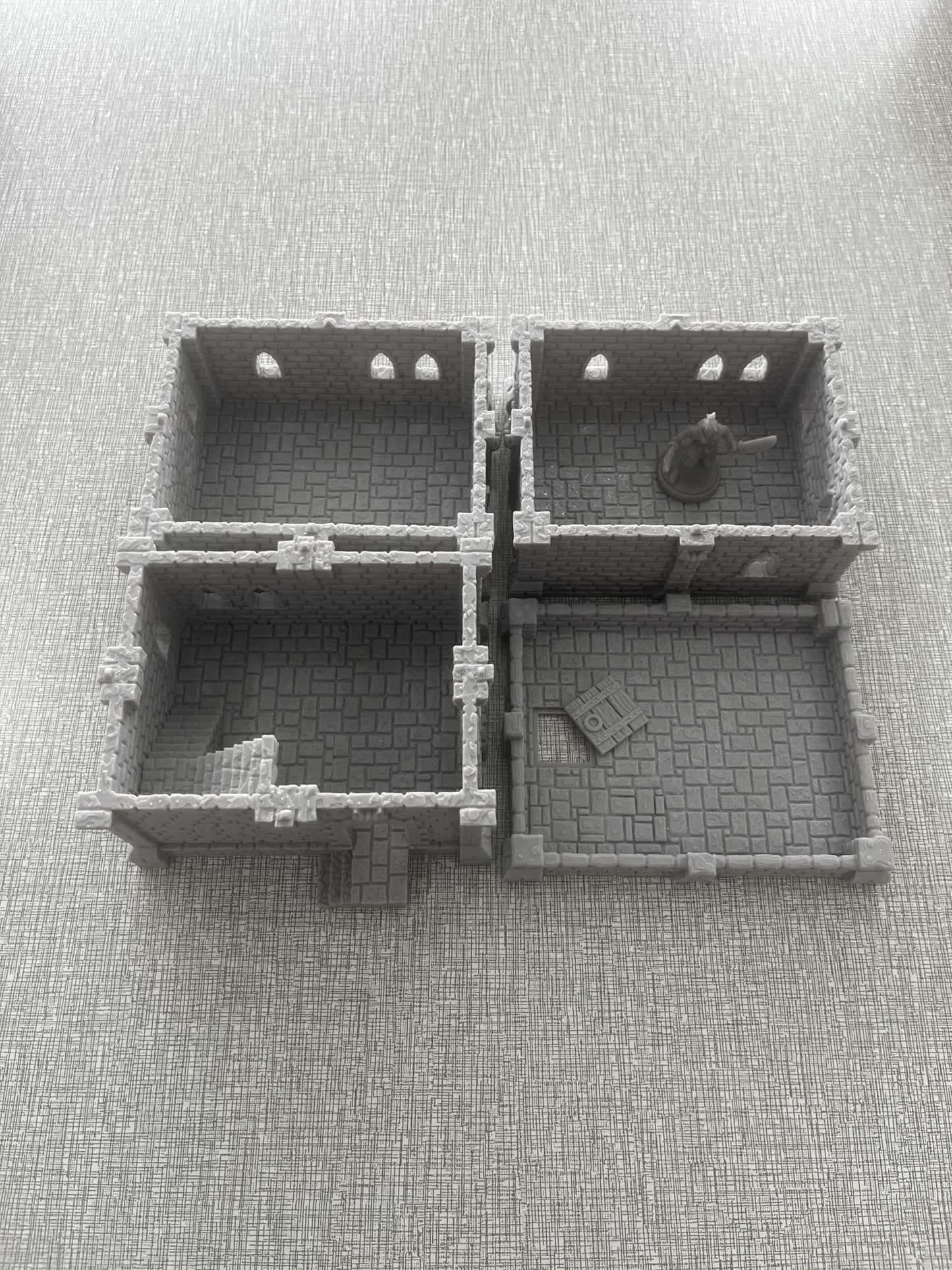 HAUTICO Medieval Castle Tabletop Terrain Set for 18mm & 28mm Miniatures – Paintable Wargame & Diorama Building Kit (3 Floors)