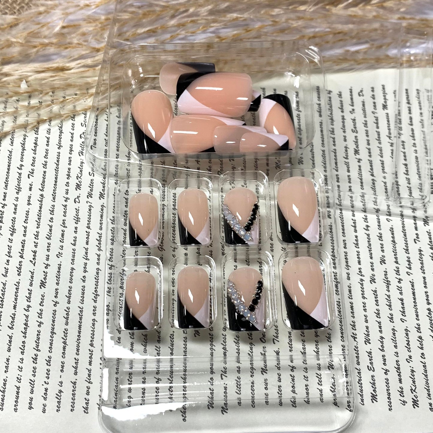 BABALAL Square Press on Nails Short French Tip Fake Nails Black White Design with Rhinestone Bling Luxury Clean Fit Trendy False Nails Manicure Acrylic Supplies