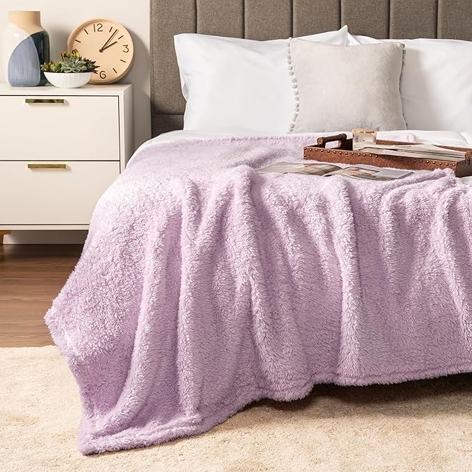 PAVILIA Sherpa Throw Blanket for Couch Sofa, Light Purple Lavender Fluffy Warm Plush Blanket for Twin Bed, Cozy Super Soft Lightweight Throw, Fuzzy Decorative Blanket, All Season Home, 60x80