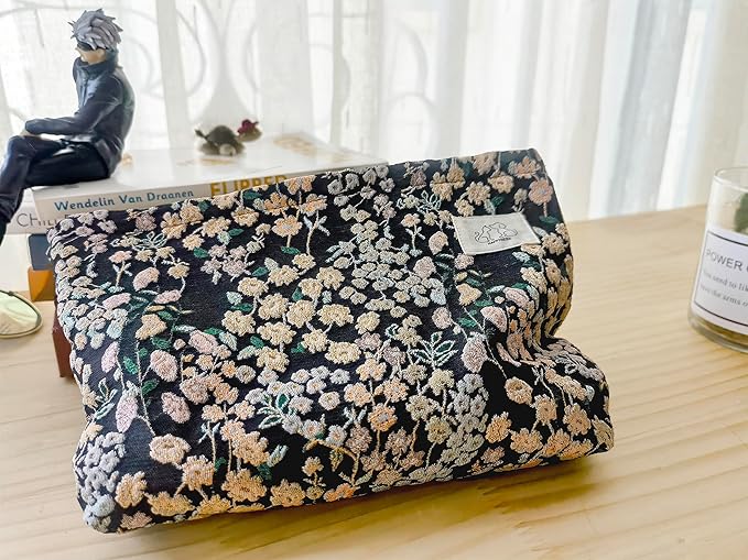 HAPPYHEIDI Women Aesthetic Travel Makeup Bag Accessory Zipper Pouch for Cosmetics, Purse Organizer, Embroidery Lucky Flowers Black