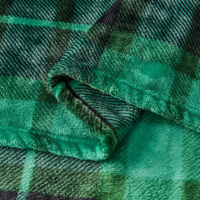 SOCHOW Flannel Fleece Throw Blanket 60 x 80 Inches, All Season Plaid Green Blanket for Bed, Couch, Car