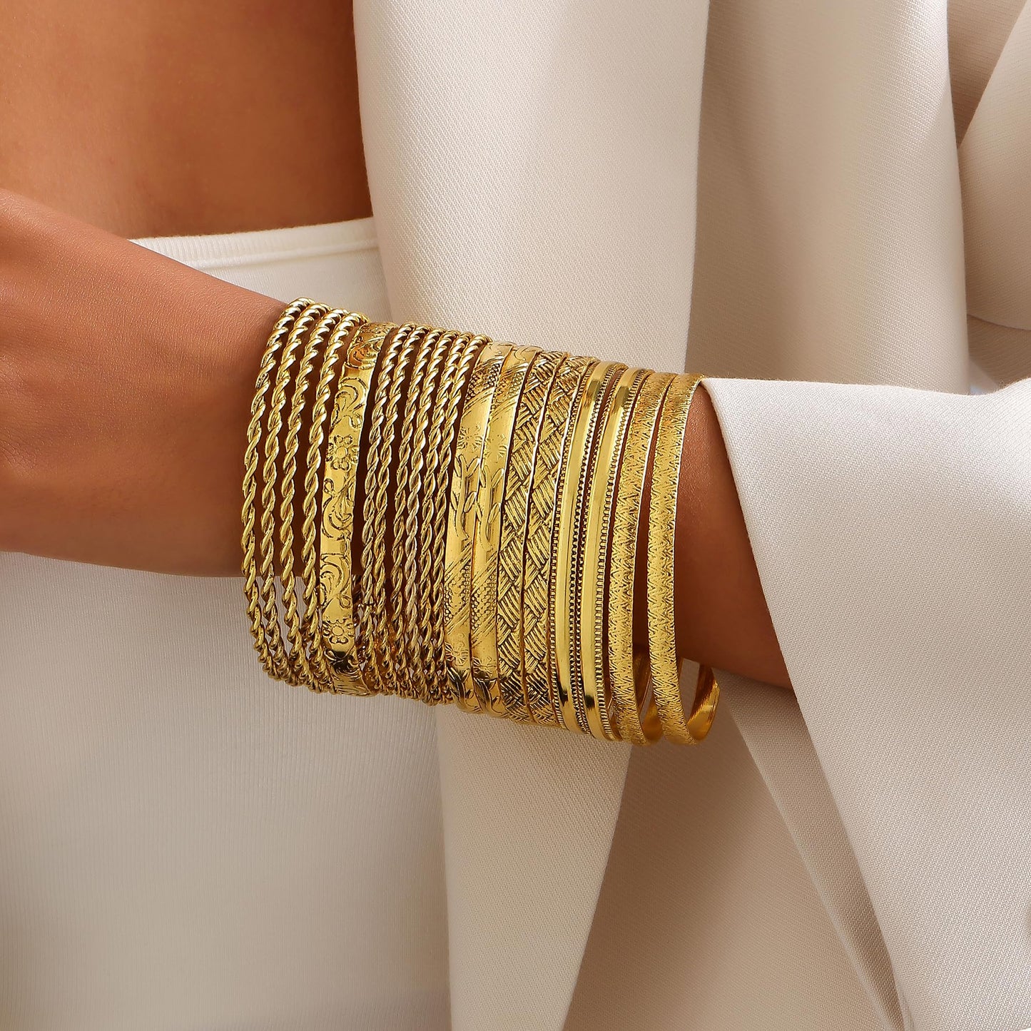 AYWFCBF 19 Pcs Gold Bangles for Women Stackable Indian Bangles Multi Layer Textured Retro Gold Bracelets Jewelry Set Gifts for Women