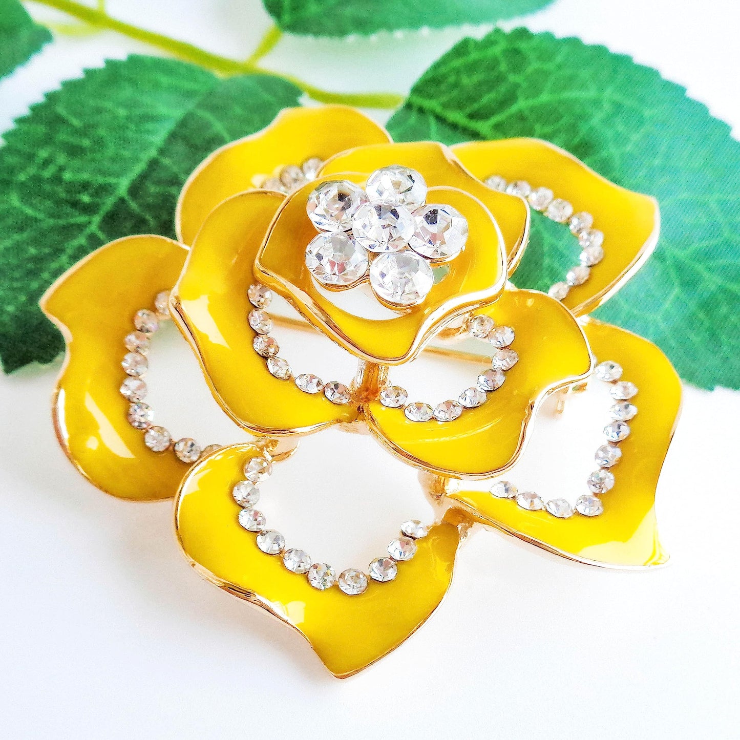 Navachi 18k Gold Plated Crystal Yellow Enamel Rose Flower Az7432b Brooch pins