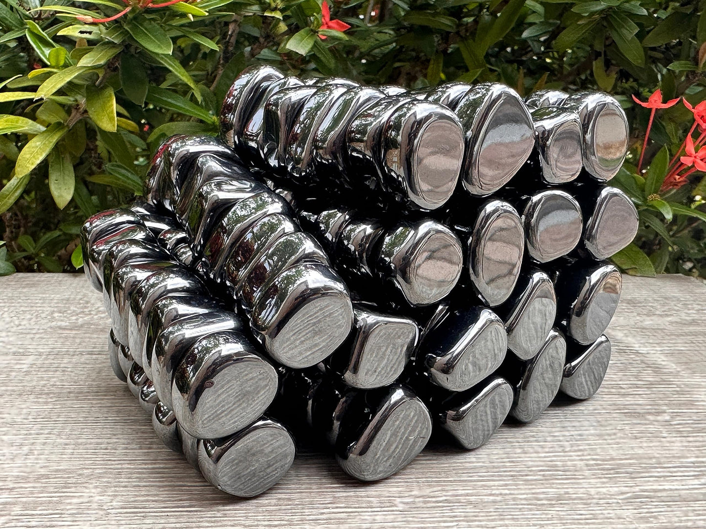 GAF TREASURES 5 Pcs Magnetic Hematite Tumbled Stones, Polished Natural Gemstone, Healing Crystals