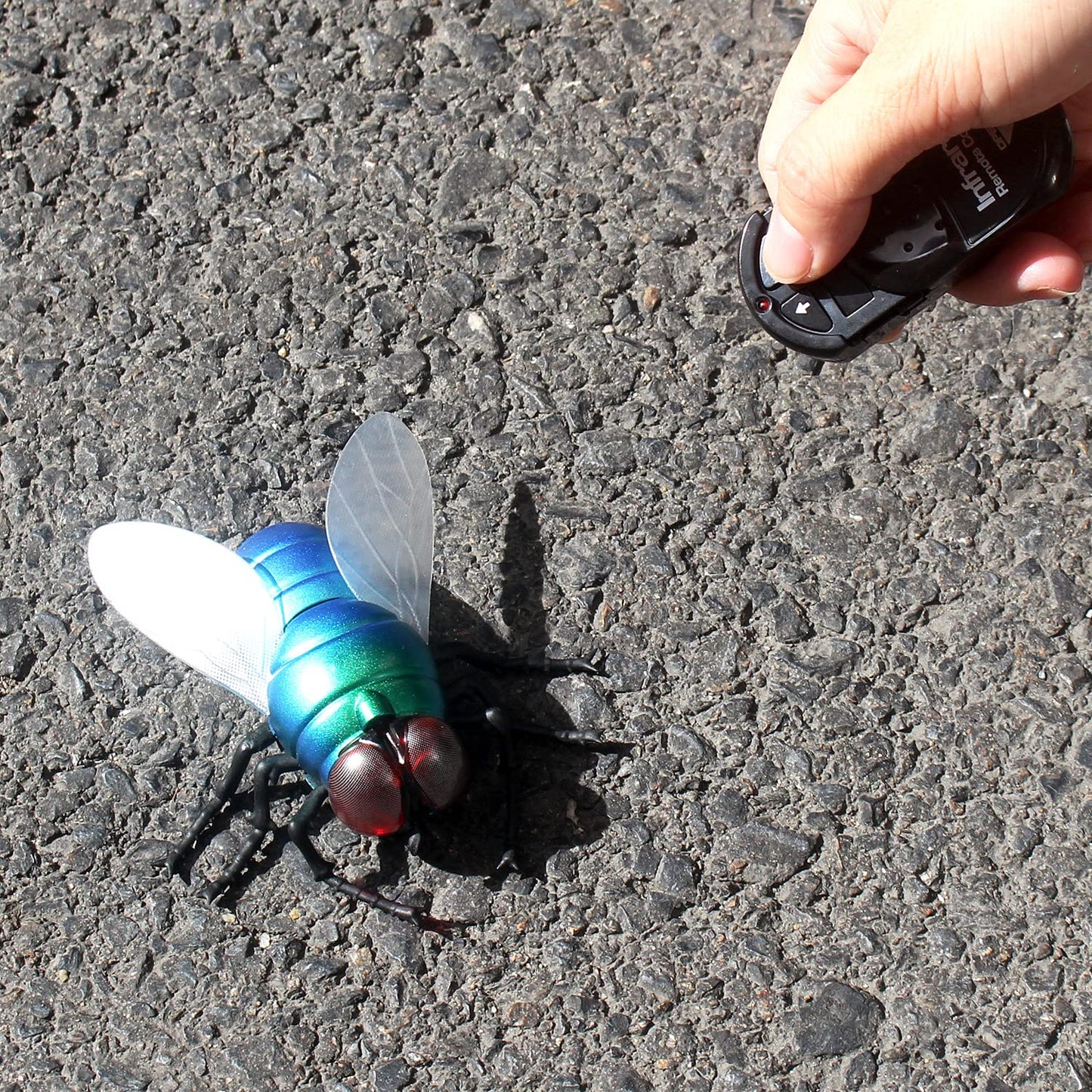 Tipmant RC Fly Remote Control Mosca Toy Realistic Electronic Animal Fake Insect Car Vehicle Kids Birthday Gifts