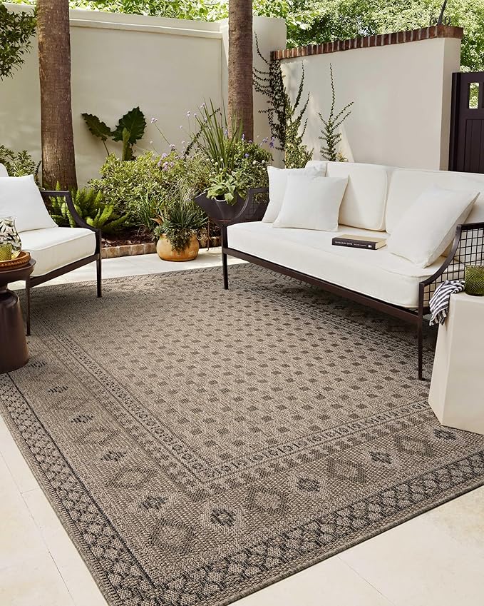 Loloi Chris Loves Julia Providence Collection PRC-07 Dove/Charcoal 6'-3" x 9'-2", .12" Pile Height, Indoor/Outdoor Area Rug