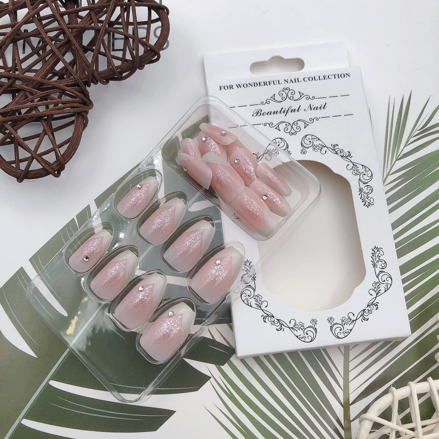 Press on Nails Short Coffin, French Tip Fake Nails with Glitter Sequins Design Nude Full Cover Stick on Nails Glossy False Nails with Glue for Women 24pcs