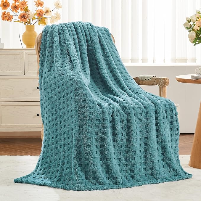 NEWCOSPLAY Super Soft Twin Blanket Teal Premium Silky Flannel Fleece 3D Waffle Checkered Lightweight Bed Blanket All Season Use (Light Teal, Twin(60"x80"))