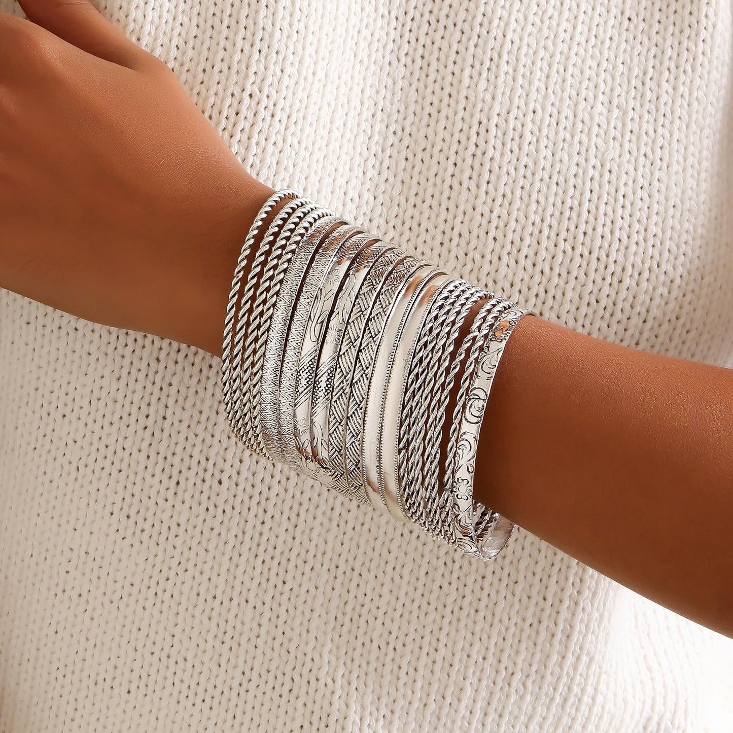 AYWFCBF Silver Bangles Bracelets for Women, 19 Pcs Boho Stackable Indian Bangles Multi Layer Textured Chunky Bracelets Jewelry Set for Women