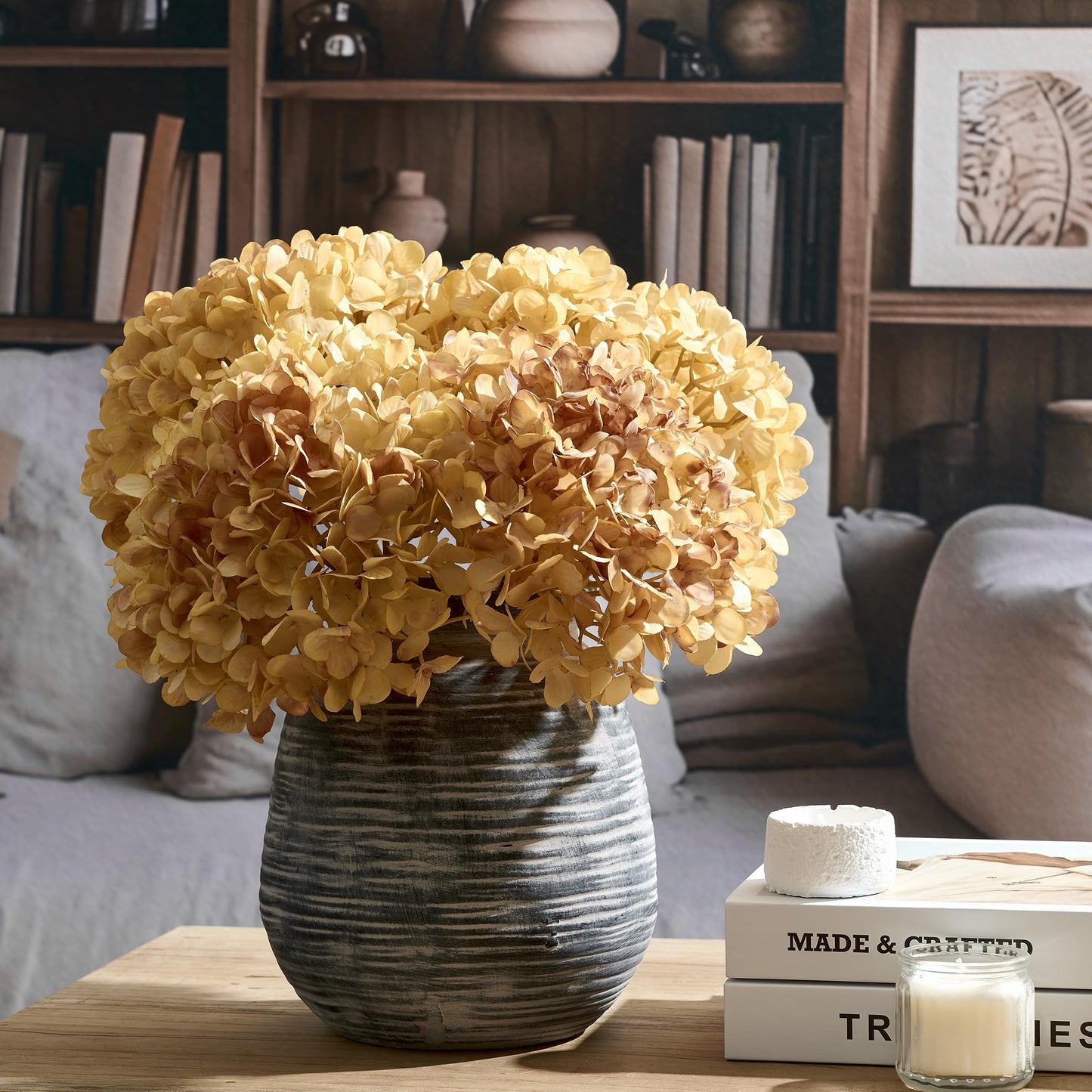 SIDUCAL Ceramic Rustic Farmhouse Flower Vase, Pottery Decorative Flower Vase for Home Decor, Table, Living Room Decoration, Shelf Decor, Mantel, 7.3 Inch, Black
